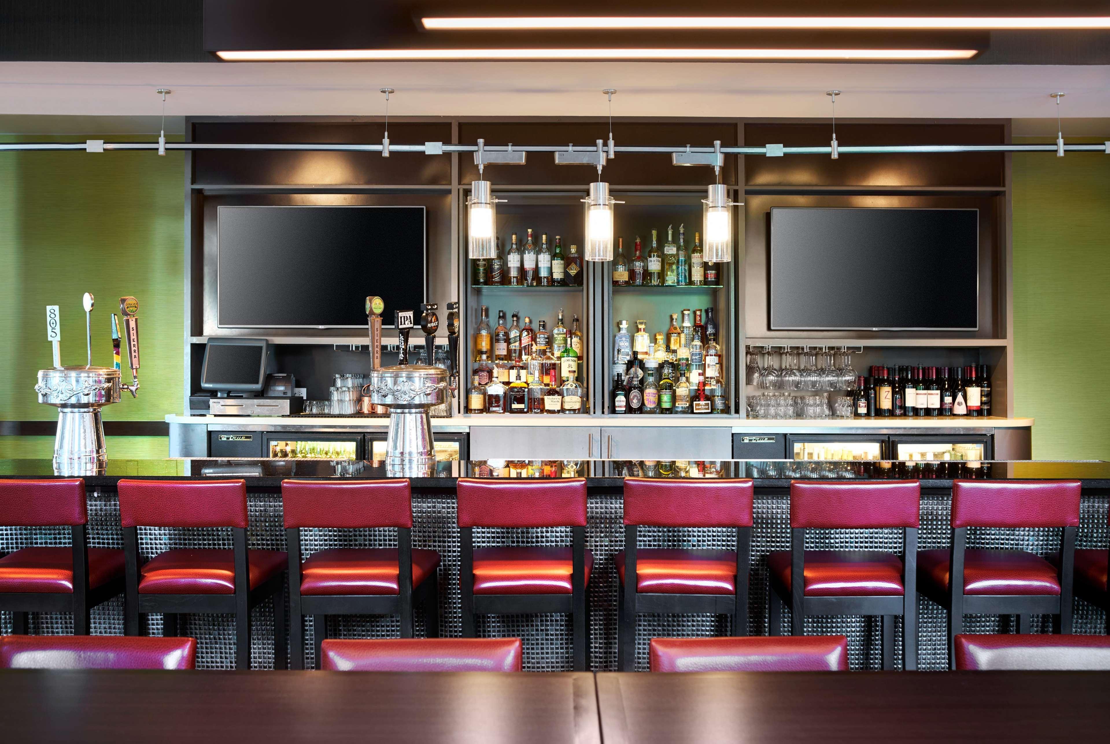 Doubletree By Hilton San Francisco Airport North Bayfront Hotel Brisbane Bagian luar foto