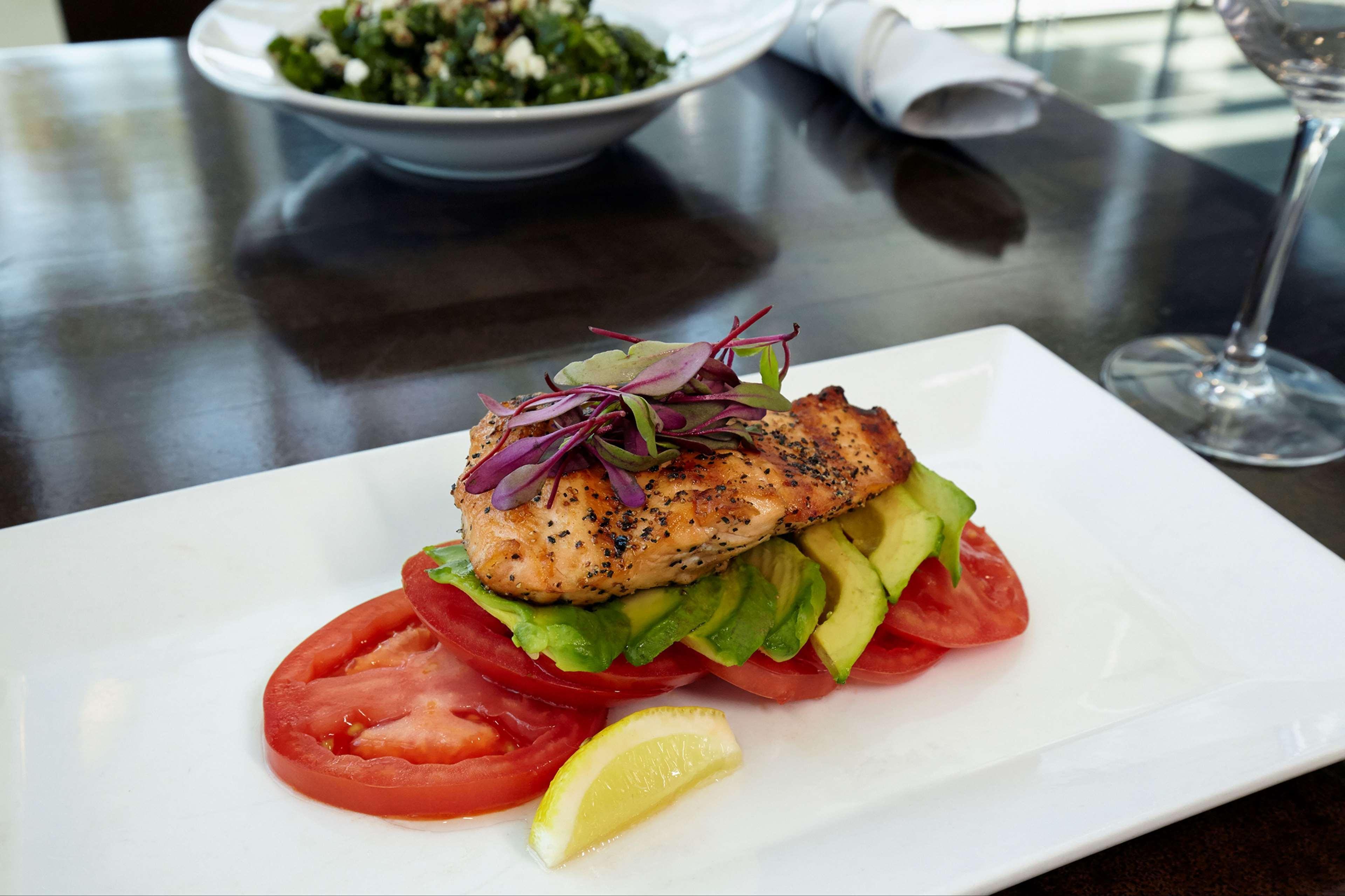 Doubletree By Hilton San Francisco Airport North Bayfront Hotel Brisbane Bagian luar foto