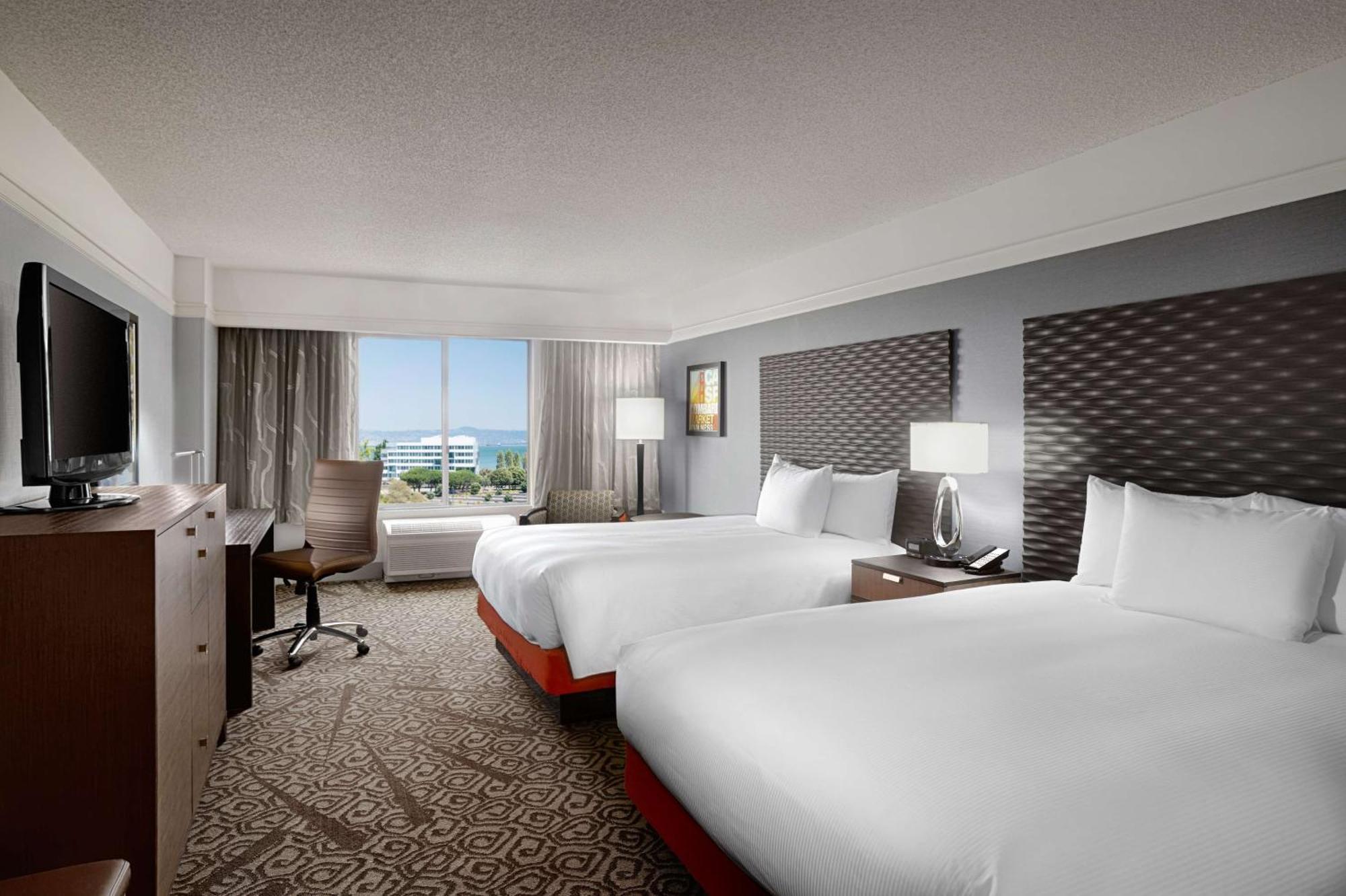 Doubletree By Hilton San Francisco Airport North Bayfront Hotel Brisbane Bagian luar foto