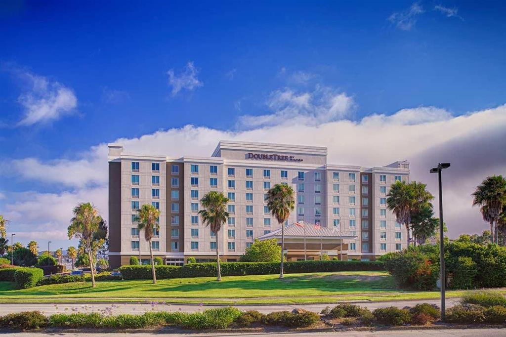 Doubletree By Hilton San Francisco Airport North Bayfront Hotel Brisbane Bagian luar foto